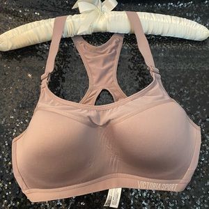 Victoria Sport clasp back sports bra 34c in light purple